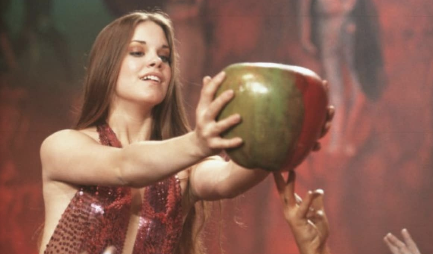 The Nickel Presents - THE APPLE